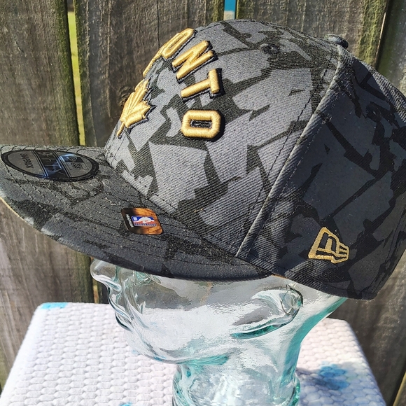 TORONTO RAPTORS NEW ERA 2022 CITY EDITION SNAPBACK CAP HAT NWT - Picture 4 of 9